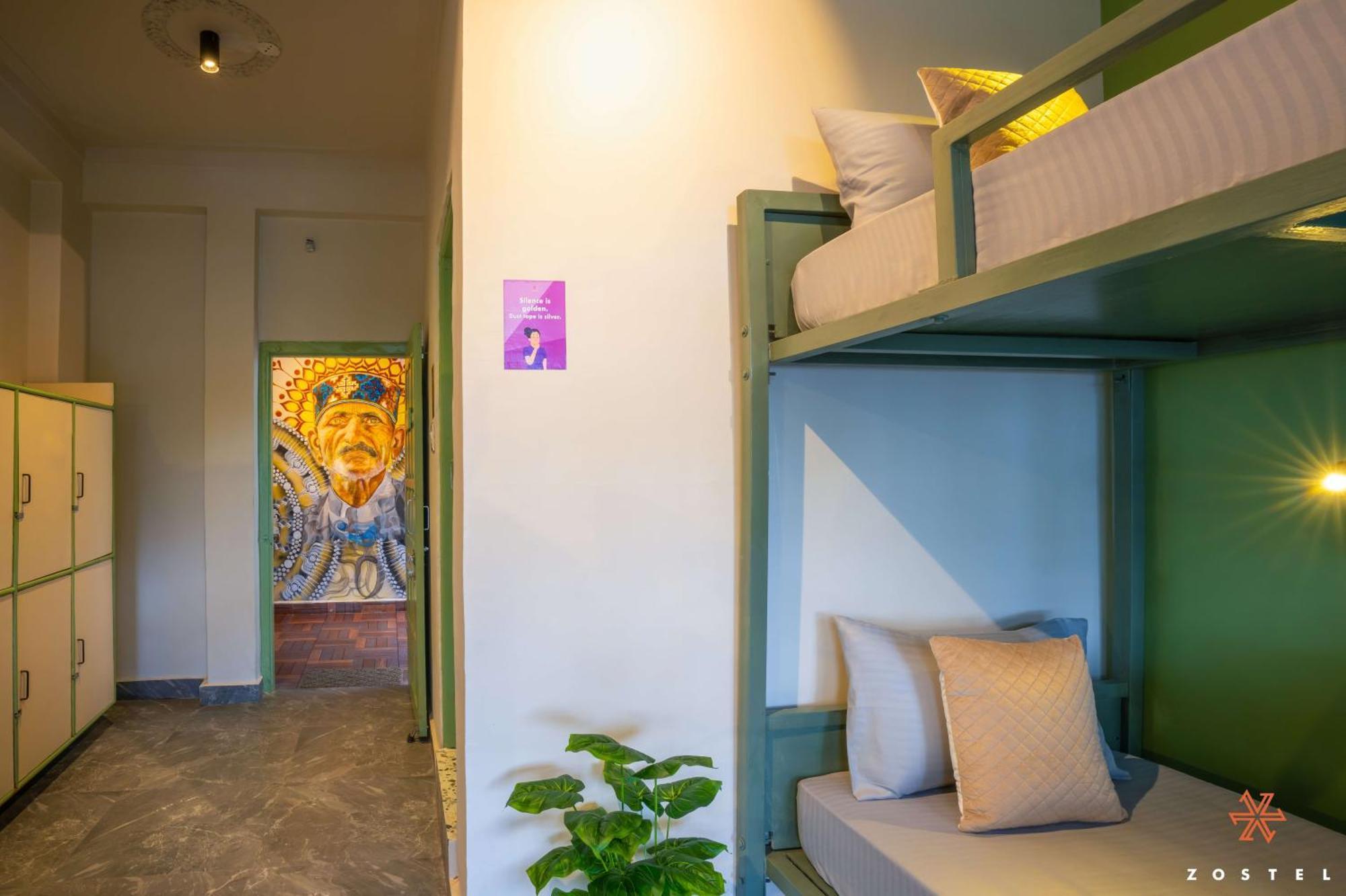 Hostel Zostel Dharamkot McLeod Ganj Exterior foto