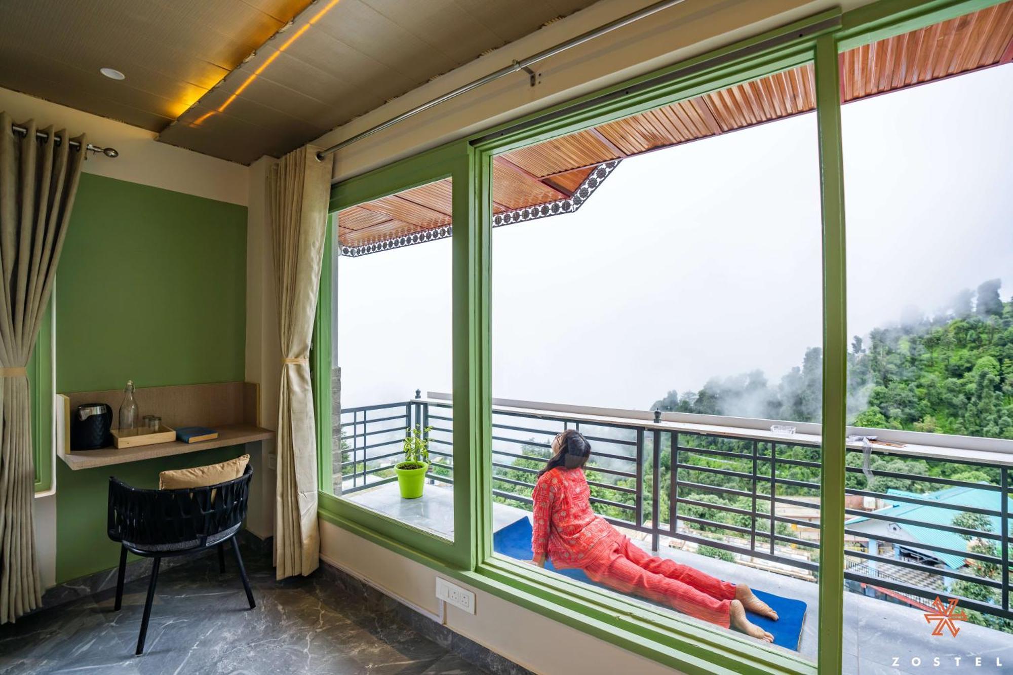 Hostel Zostel Dharamkot McLeod Ganj Exterior foto